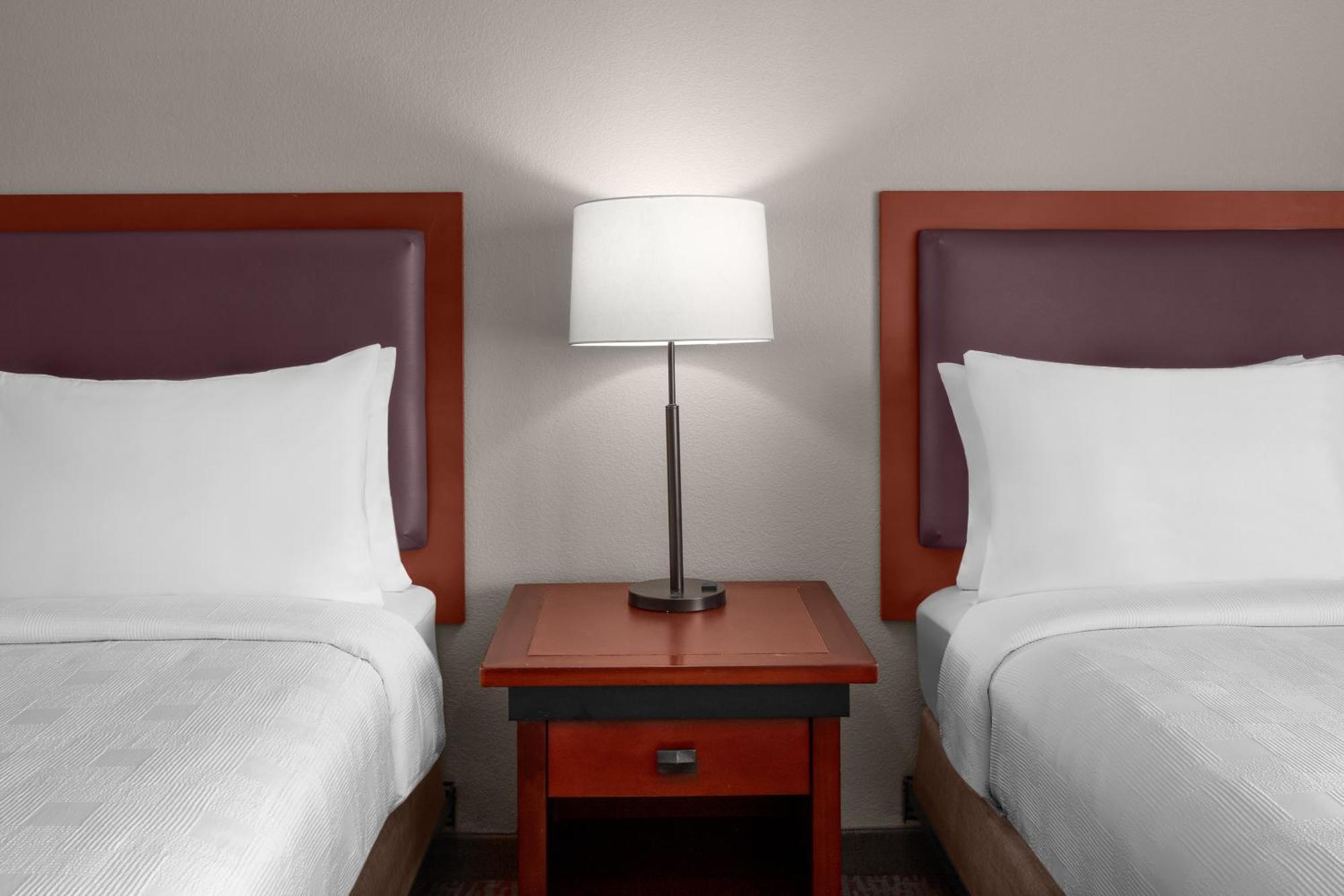 Larkspur Landing Extended Stay Suites Кембъл Екстериор снимка